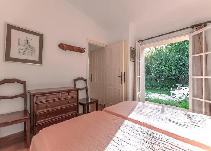 Сasa de vacaciones Le L Pool & Beachside L Shellter Saint-Tropez